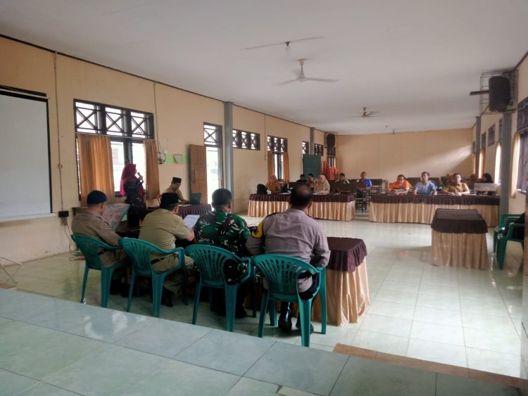 Babinsa Menghadiri Rapat Koordinasi HUT PGRI