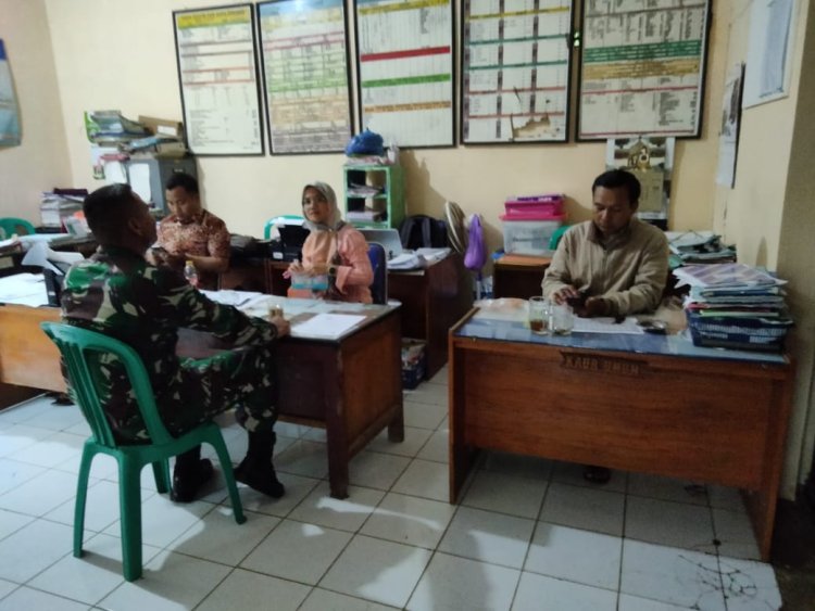Guna menjaga keakraban Babinsa melaksanakan  Komsos 