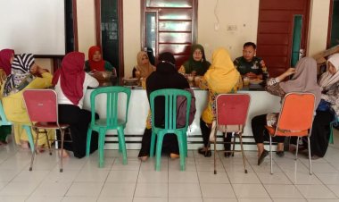 Babinsa Koramil Wonopringgo Dampingi Sosialisasi Pencegahan Stunting di Wilayah Binaan