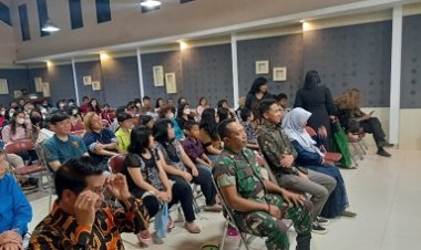 Danramil Bersama Kapolsek Hadiri Undangan Perayaan Natal di Gereja JKI ANUGERAH  ILAHI