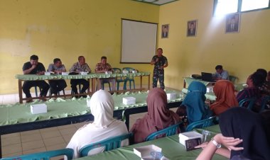Danramil menghadiri Rapat Evaluasi Kerja Aparat Desa