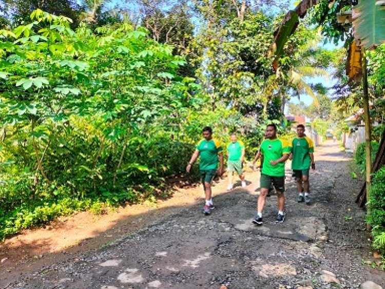 Olahraga pagi guna menjaga fisik untuk mendukung tugas di lapangan