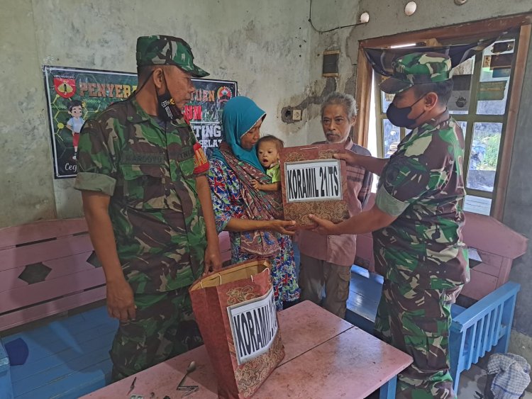 Jadi Orang Tua Asuh Stunting, Babinsa Tegal Selatan Salurkan Bantuan