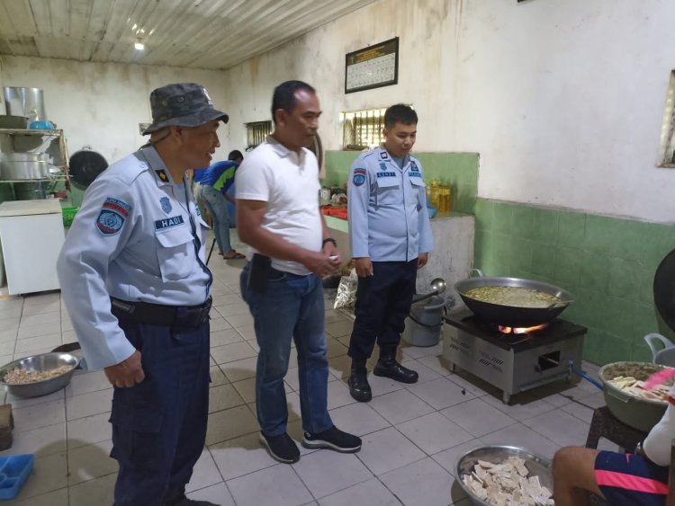 Pastikan keadaan Aman dan Kondusif, Kalapas Ambarawa pantau terus Keadaan Lapas
