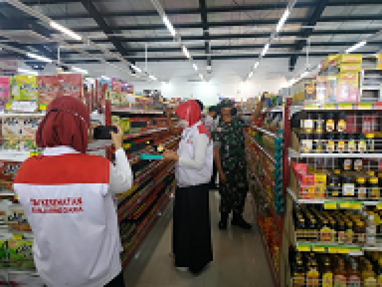 Operasi Pasar Jelang Nataru Cek Masa Kadaluarsa Makanan