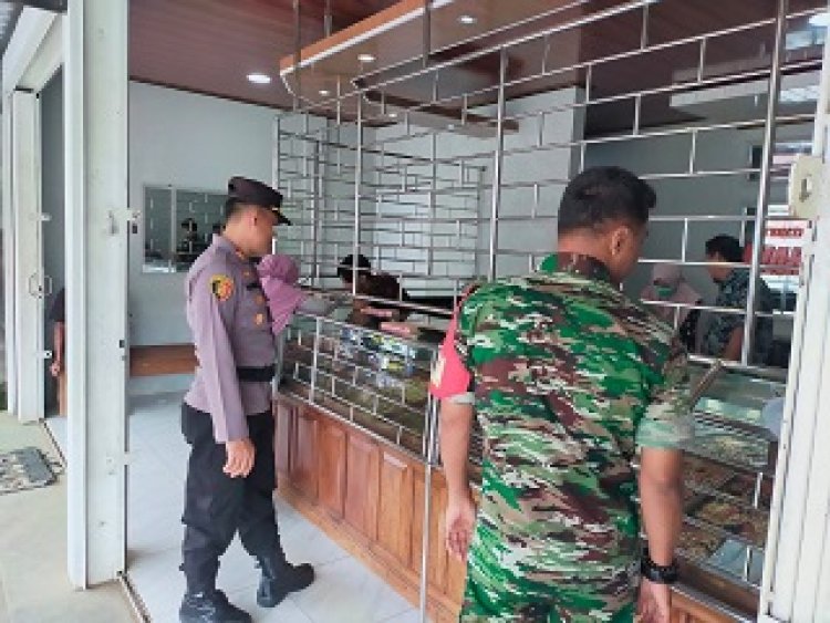 Babinsa Bersinergi Dengan Anggota Polsek 