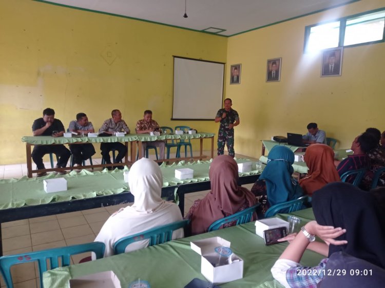 Danramil menghadiri Rapat Evaluasi Kerja Aparat Desa