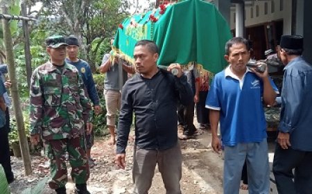 Wujud Empati Babinsa Yang mengalami Musibah