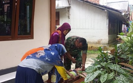 Babinsa Mendampingi Kegiatan Posyandu Dukuh Situ Kulon 