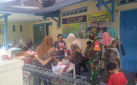 Sukseskan Program Penurunan Stunting, Babinsa Koramil Tegal Timur Dampingi Kegiatan Posyandu