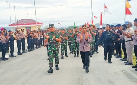 DANDIM 1701 JAYAPURA KERAHKAN 100 BABINSA DALAM RANGKA PENGAMANAN KUNJUNGAN KERJA PANGLIMA TNI BERSAMA KAPOLRI