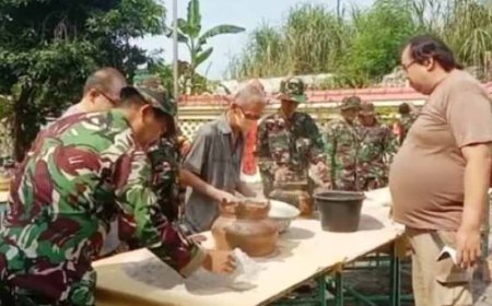 Indahnya Kerukunan Umat Saat Perayaan Imlek di  Klenteng Hok Tek Bio Brebes