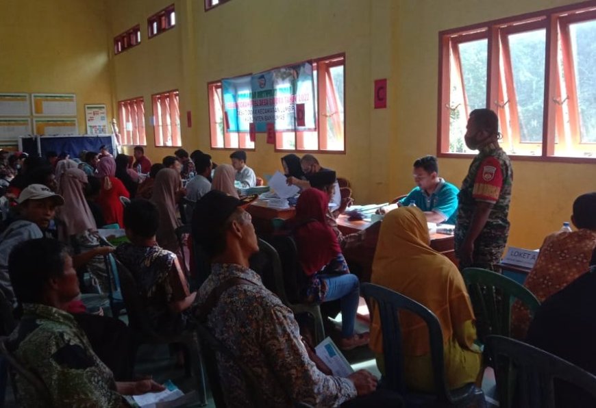 Sebanyak 936 Sertifikat Tanah Diserahkan Kades Cidora