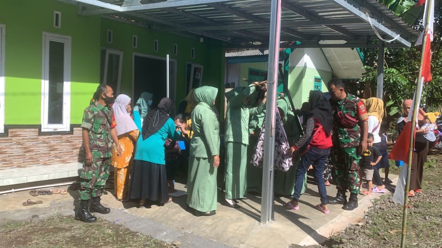 Tingkatkan Kesehatan Balita, Babinsa Mrebet Bantu Posyandu