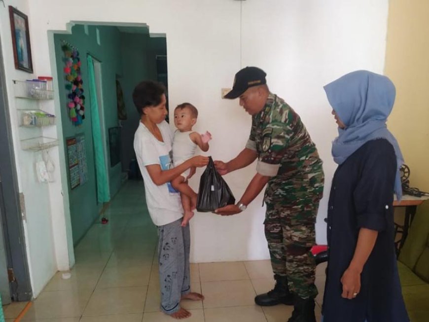 Turunkan Stunting, Babinsa Dan PKK Kebanggan Beri Makanan Tambahan