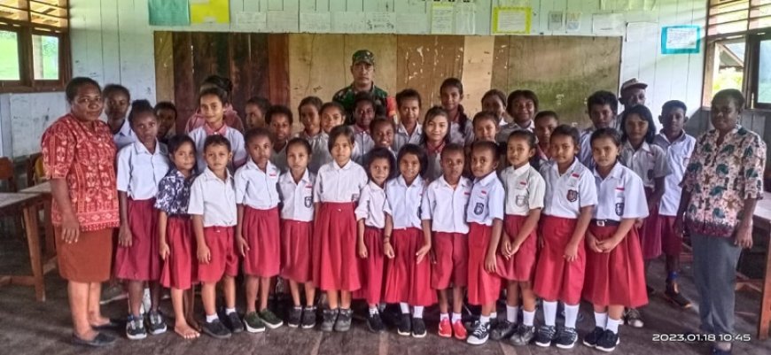 Serbuan Sekolah SD Negeri Inpres Buasum Oleh Babinsa Koramil Unurum Guay
