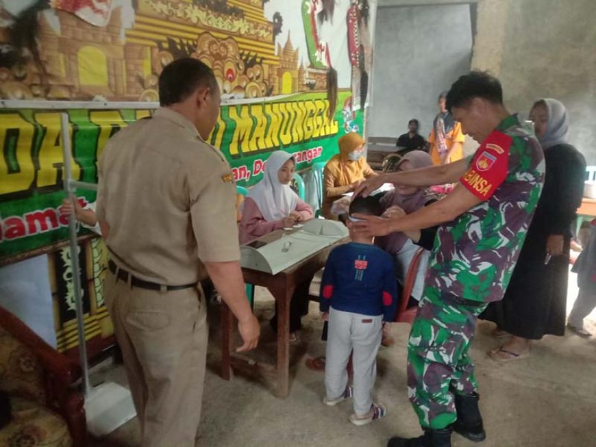 Babinsa Koramil 18 Pagentan Dukung Penurunan Stunting Balita