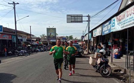 Menjaga Kebugaran Babinsa Karangkobar Giat Senam SKJ 88 Dan Aerobik