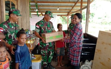Aksi Sosial Danramil Bersama Babinsa Muara Tami Berbagi Kasih