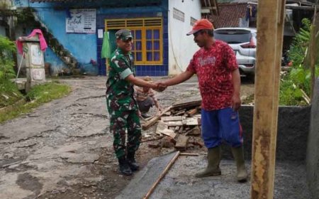 Menjalin Kerukunan Dan Hubungan Baik Antara TNI Dengan Masyarakat