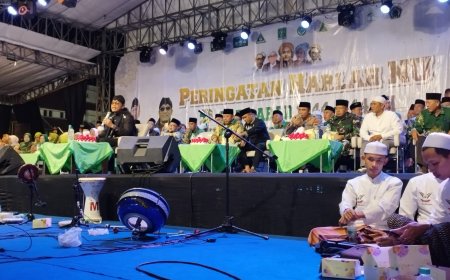 Kasdim 0712 Tegal Hadiri Pengajian Akbar Hari Lahir 1 Abad Nahdatul Ulama