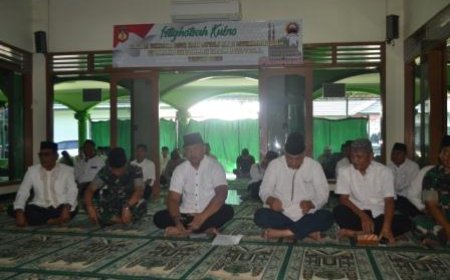 Dandim Tegal Bersama Anggota Kodim 0712 Tegal Ikuti Istigosah Kubro Secara Virtual