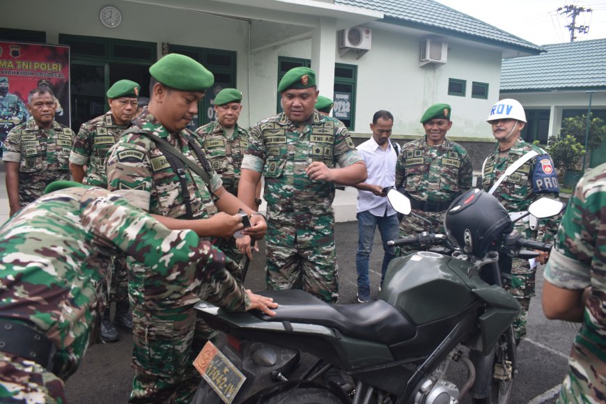 Dandim 0712 Tegal Periksa Kendaraan Dinas Anggota Kodim Tegal