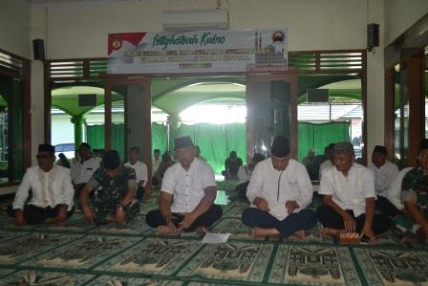 Dandim Tegal Bersama Anggota Kodim 0712 Tegal Ikuti Istigosah Kubro Secara Virtual