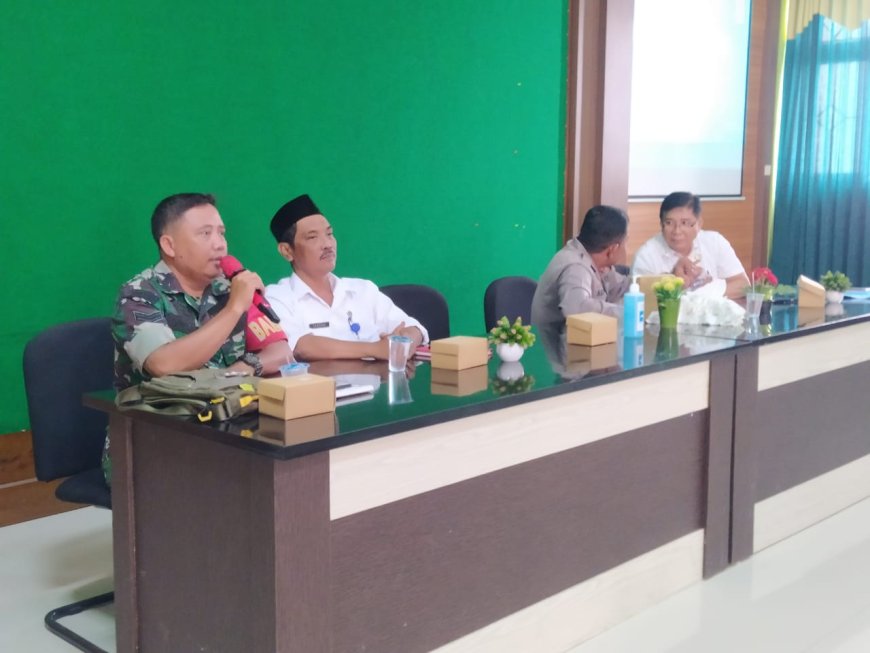 Babinsa Tegal Barat Kodim Tegal Hadiri Pertemuan Lintas Sektoral Puskesmas