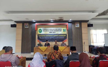 Pelda Teguh Rahayu Mewakili Danramil Kapten Inf Basuki Hadiri Pembukaan Sidang Di Luar Gedung Pengadilan Agama Kabupaten Banjarnegara