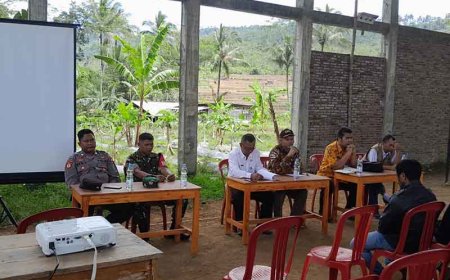 Peran Aktif Babinsa dalam Kegiatan Sosialisasi Rencana Pembangunan Sarana Air Bersih