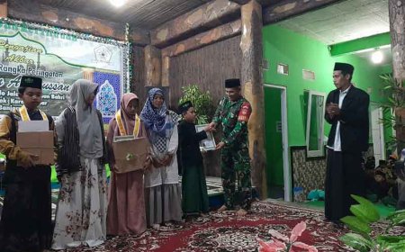 Babinsa Penyerahan Hadiah bagi Santri Putra dan Putri Berprestasi di Banjarnegara