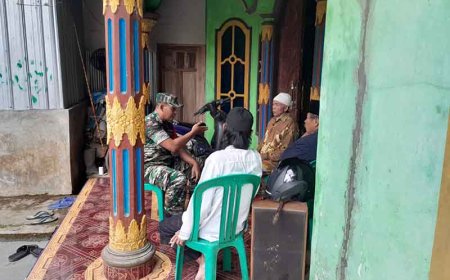 Babinsa Koramil 04 Melakukan Komsos dan Silaturahmi dengan Tokoh Agama