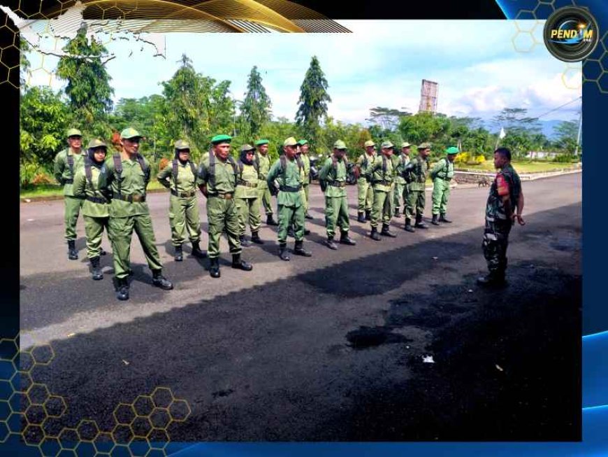 Bersinergi Latih Peraturan Baris Berbaris Satuan Perlindungan Masyarakat