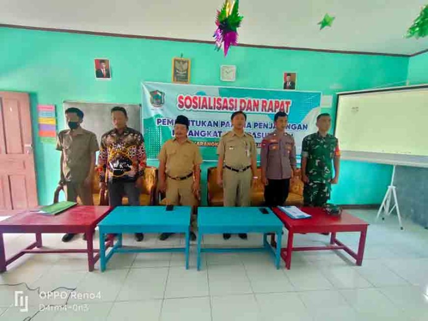 Danramil Mewakili Babinsa Hadiri Sosialisasi Pembentukan Panitia Penjaringan Perangkat Desa di Banjarnegara Karangkobar
