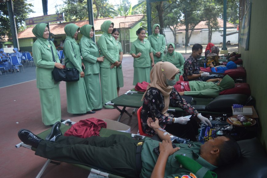 Sambut HUT Persit Ke-77, Persit KCK Cab XXII Dim 0712 Tegal Gelar Donor Darah