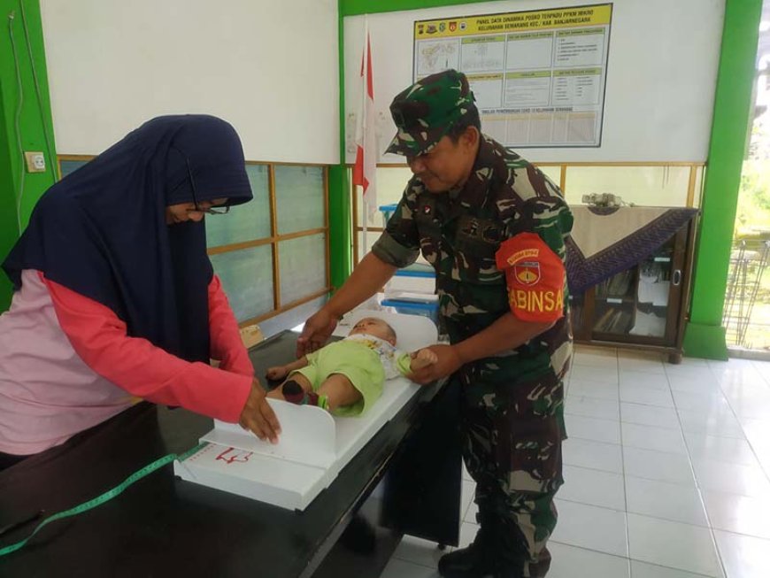 Pencegahan Stunting Melalui Pendampingan Posyandu oleh Babinsa dan Petugas Kesehatan