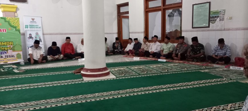 Danposramil Dukuhwaru Hadiri Terawih Silaturahmi Bersama Bupati Tegal