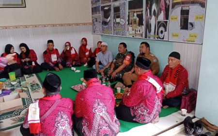 Babinsa Tegal Hadiri Pelepasan Jamaah Umroh
