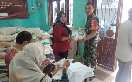 Babinsa Talang Monitoring Pembagian Sembako