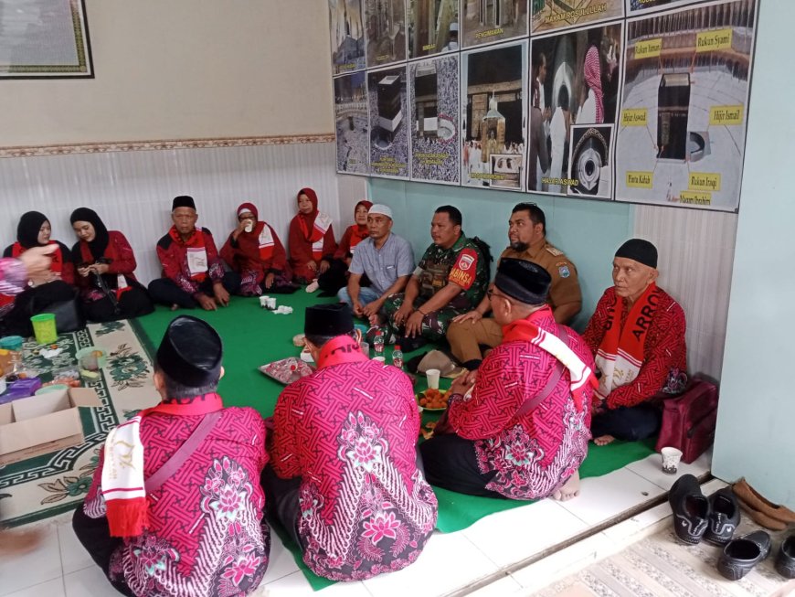 Babinsa Tegal Hadiri Pelepasan Jamaah Umroh