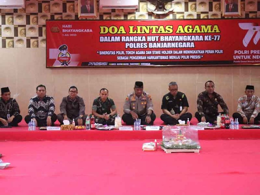 Polres Banjarnegara Gelar Doa Lintas Agama Peringati Hari Bhayangkara Ke-77