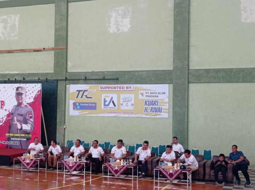 Dandim Tegal Hadiri Turnamen Bola Voli Kapolres Cup Presisi 2023