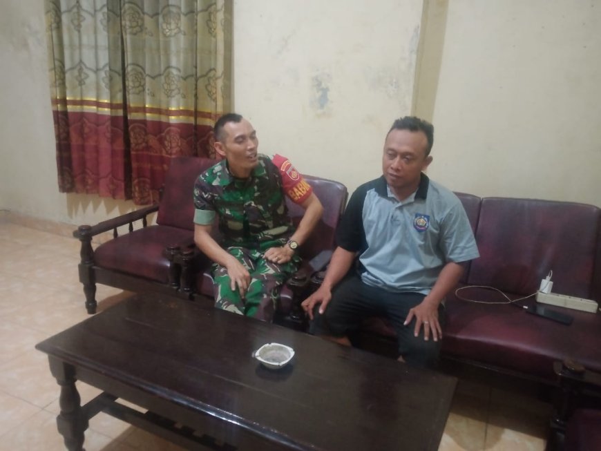 Babinsa Koramil 08 Talang Kodim 0712 Tegal Sambangi Ketua Rt 06/Rw 02 Desa Pekiringan