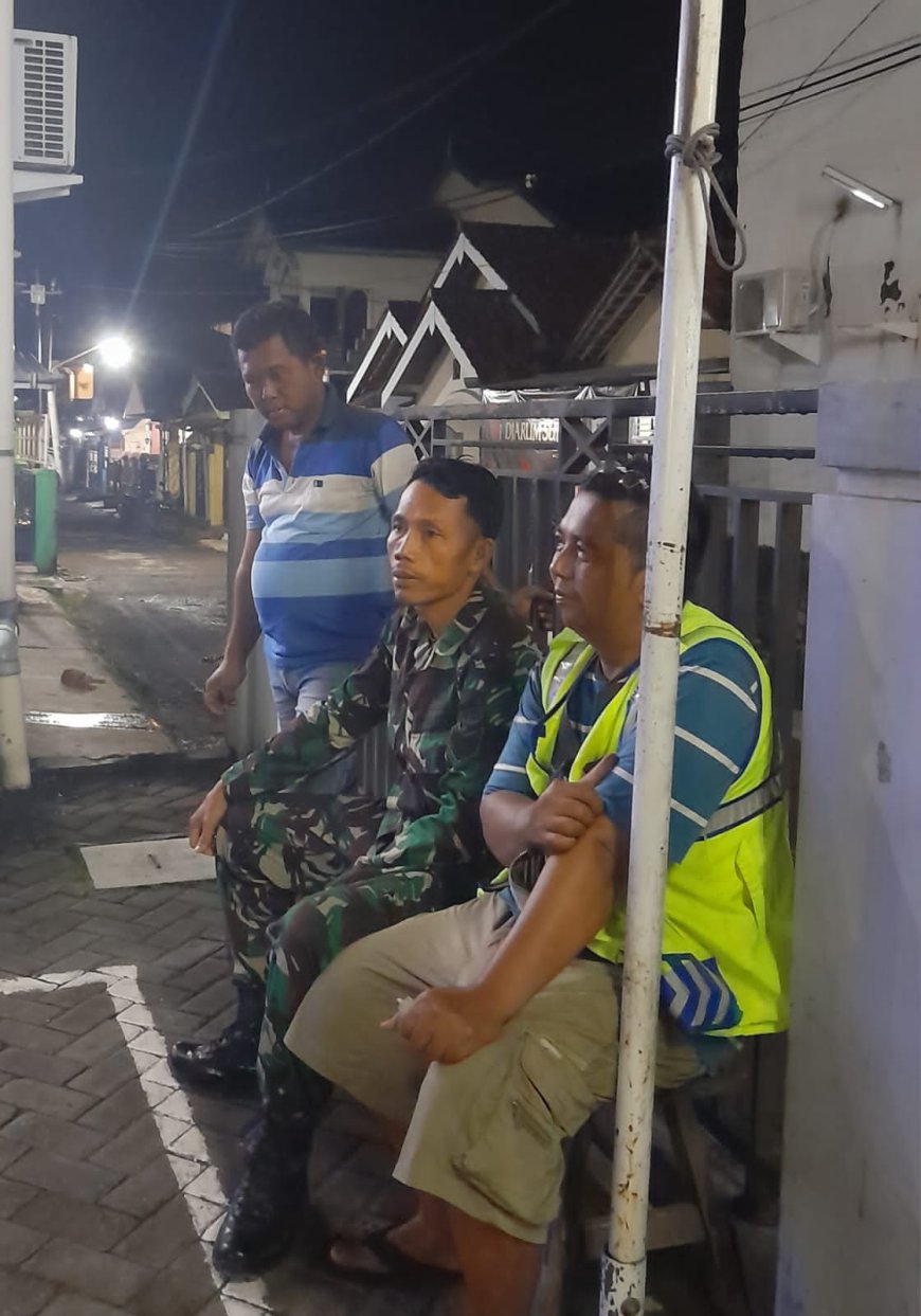 Ciptakan Rasa Aman, Babinsa Laksanakan Patroli Dan Komsos Di Wilayah Binaan