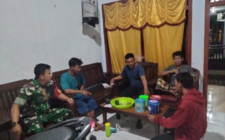 Pererat Tali Silaturahmi, Babinsa Serka Susilo Komsos Malam Hari
