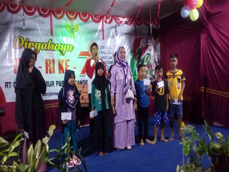 Perayaan HUT RI Ke-78 Kelurahan Krandegan  Hiburan dan Pembagian Hadiah Meriah