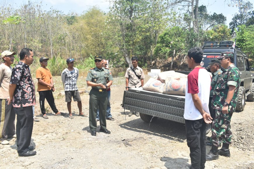 Dandim Tegal Bersama Komunitas Indonesia Off Road (IOF) Berikan Bantuan Pembangunan Madrasah