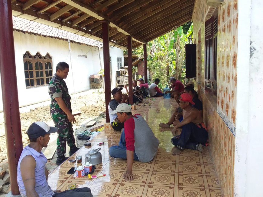 Pererat Silahturahmi, Babinsa Koramil Tarub Melaksanakan Komsos Dengan Warga Binaan