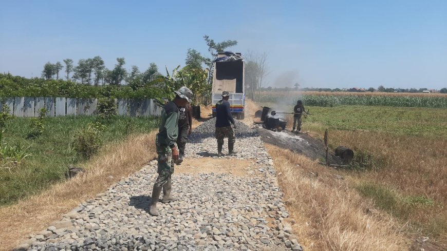 Droping Material Terus Dilakukan di Lokasi TMMD Kodim 0712 Tegal